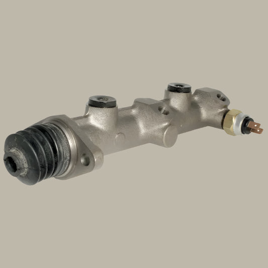 Brake Master Cylinder, Non Servo Type: T2 Bay (1971-1979)